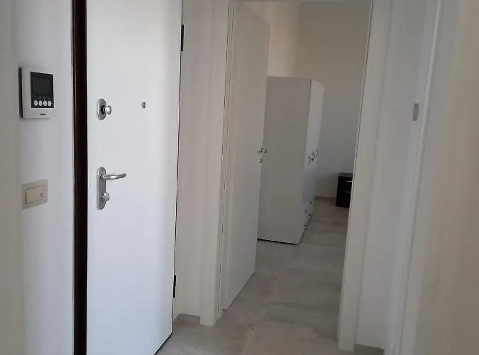 Di Giulio 3* برينديسي